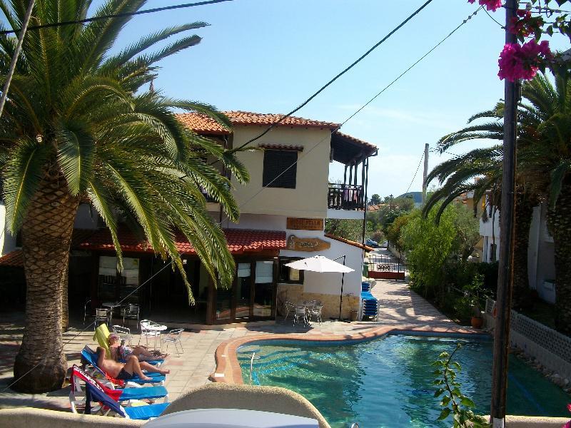 Pella House Studios & Apartments Pefkochori Bagian luar foto