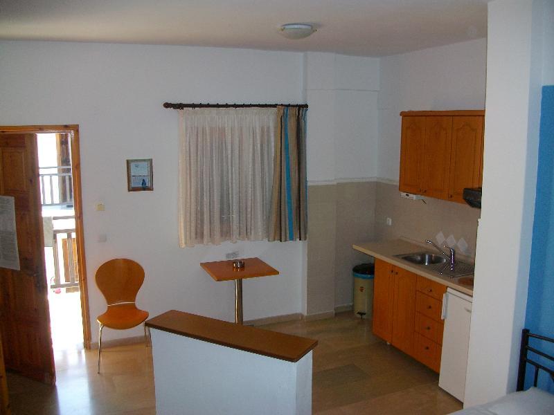 Pella House Studios & Apartments Pefkochori Bagian luar foto