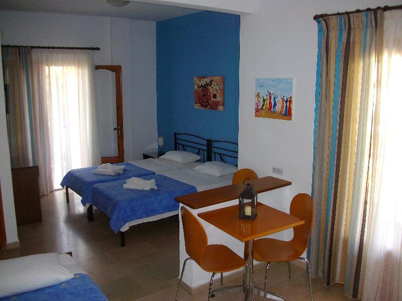 Pella House Studios & Apartments Pefkochori Bagian luar foto